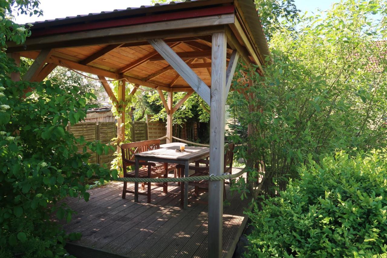 Pension Roez Gohren-Lebbin Bagian luar foto