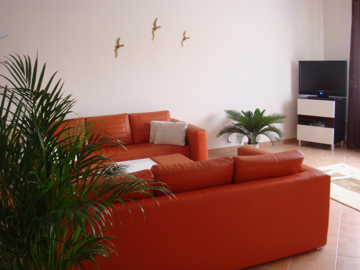 Pension Roez Gohren-Lebbin Bagian luar foto
