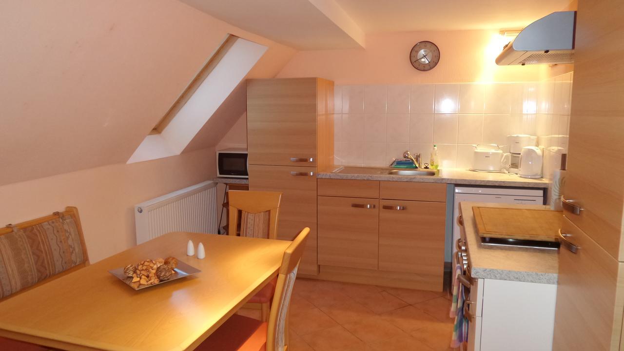 Pension Roez Gohren-Lebbin Bagian luar foto